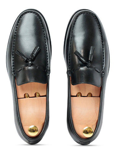 Stalwart Black Tassel Slip On