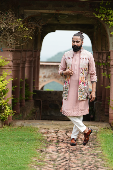Dusty Pink Mughal Embroidered Bundi Set