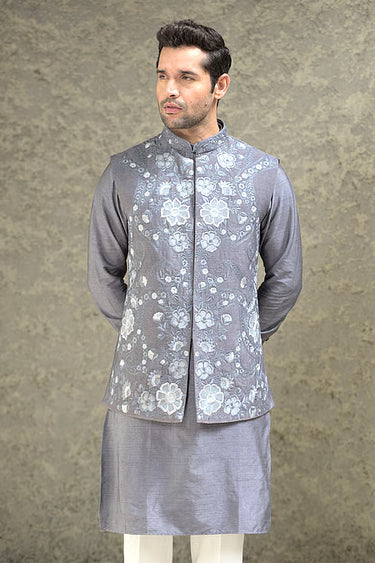 Raw Silk Fleur Embroidery Bundi Set