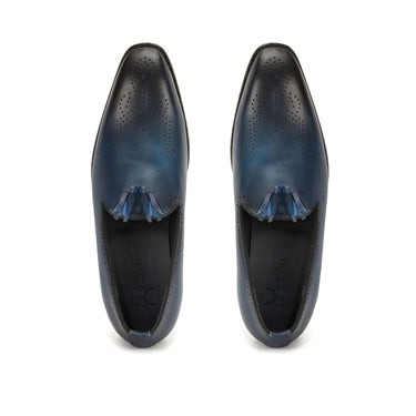 Best mens shoes online india. Blue pure leather men's shoe. Blue comfortable tassel loafers, mens luxury shoes that are handcrafted in pure european leather and Italian fits available at Vantier shooes online shop. 