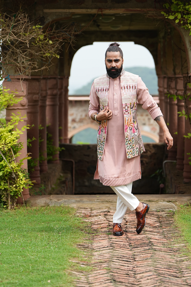 Dusty Pink Mughal Embroidered Bundi Set