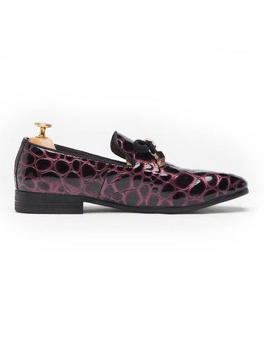 Men's Luxury Shoes : Scorpion Loafers are Handcrafted from authentic German Calf Leather, aesthetically textured uniformly in violet shade scales handcrafted by Vantier Shooes.